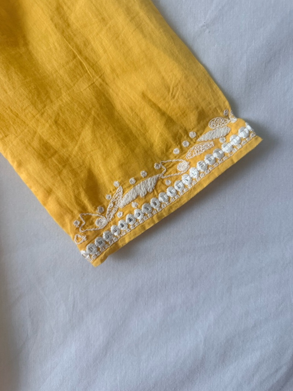 Karen Kane Yellow Embroidered V-Notch Tunic - Picture 4 of 6